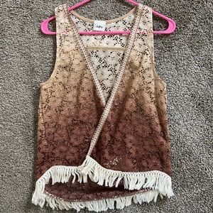 Daytrip ombré lace vest